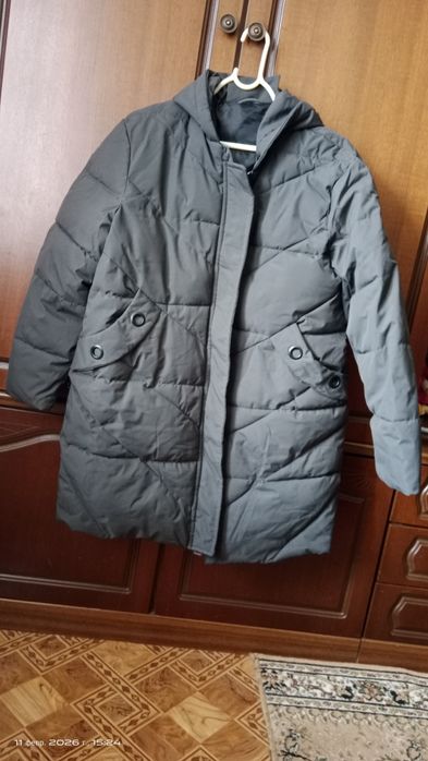 Продам куртку новую