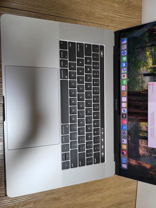 Macbook pro karobka hujati bilan