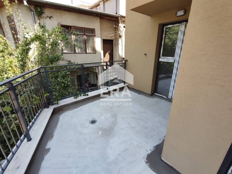 Продава се Тристаен апартамент в Варна, Операта - 108 кв.м за 1991 €/кв.м - Снимка #5