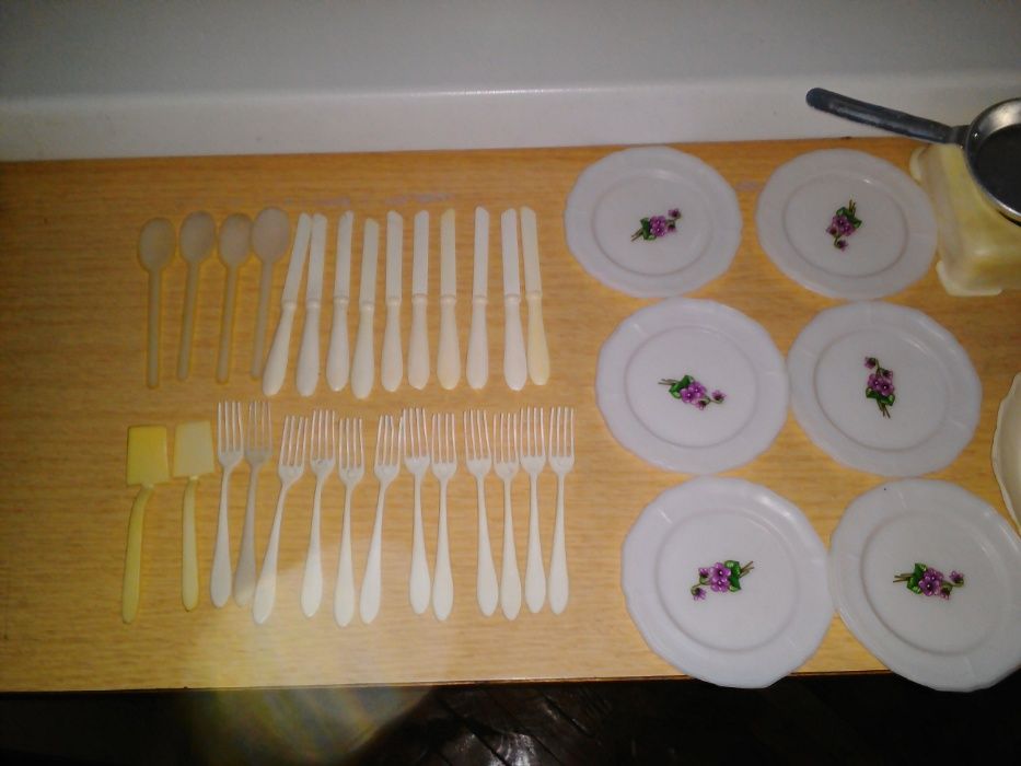 продавам стари детски играчки