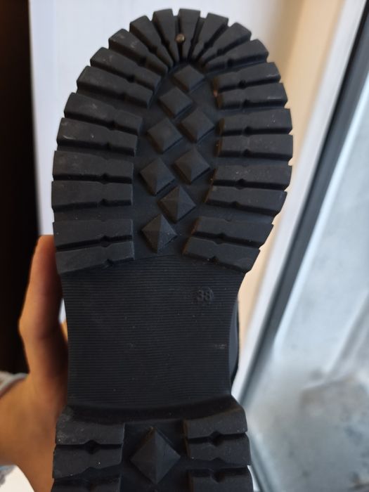 Женские кожаные ботинки 38 размер