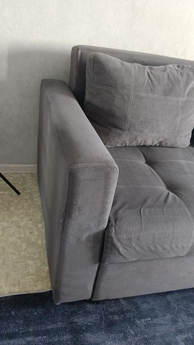 Продам Диван в хорошем состоянии