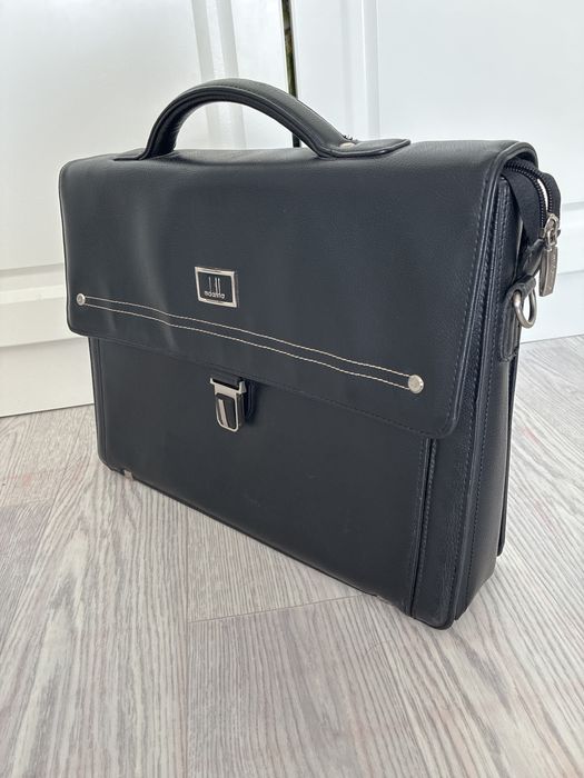 Продам кожанный портфель.