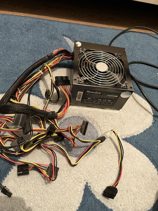 Блок питания Huntkey