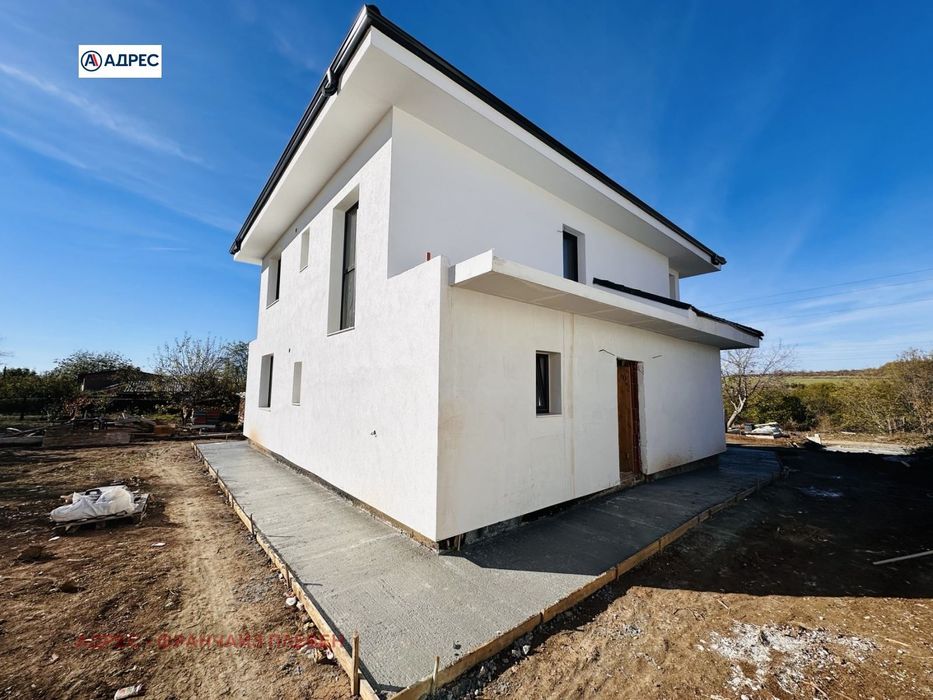 Продава се Къща в с. Гривица, Област Плевен - 180 кв.м за 675 €/кв.м - Снимка #3