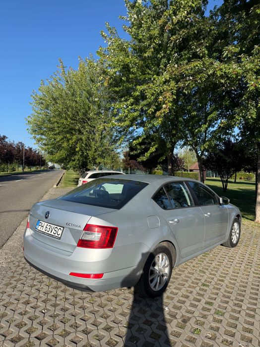 SKODA Octavia 2015 — imagine 4