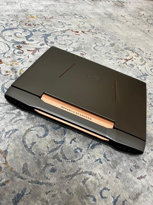 Ноутбук игровой!