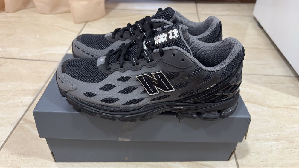 New Balance 1906 черни