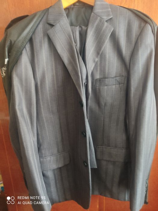 Костюм мужской 52 размер