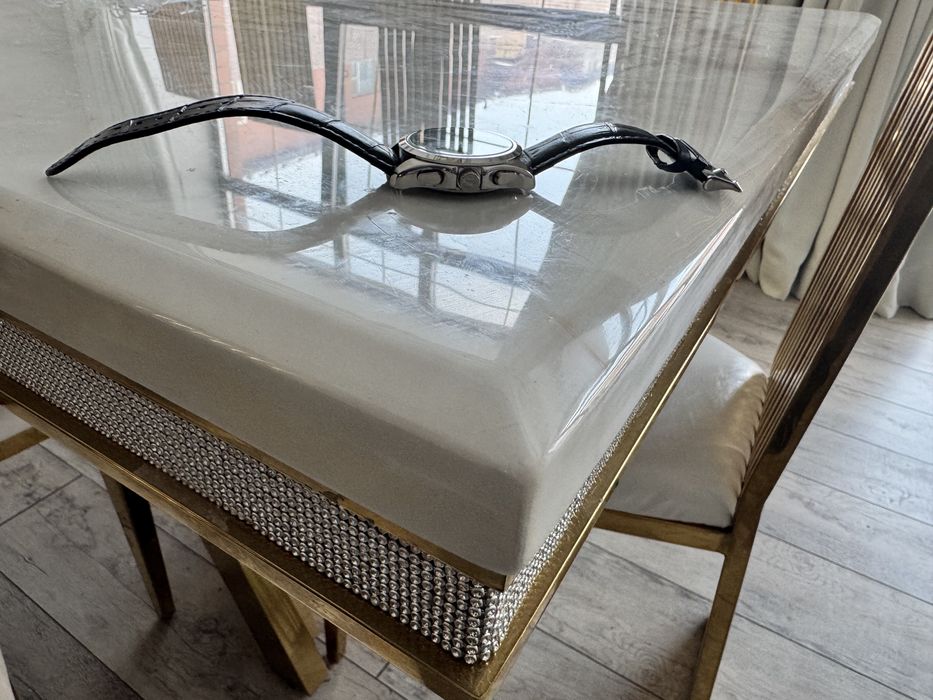 Продам часы мужские наручные