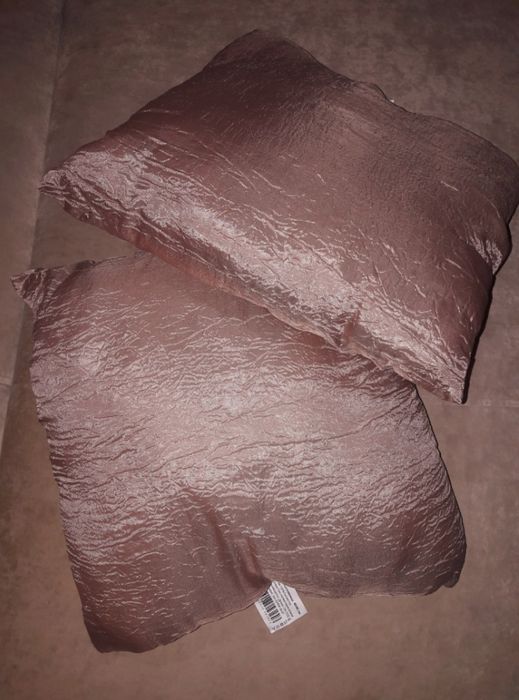 Новые Подушки 2шт Европа декоративные