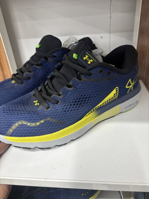 UNDER ARMOUR new krasofka