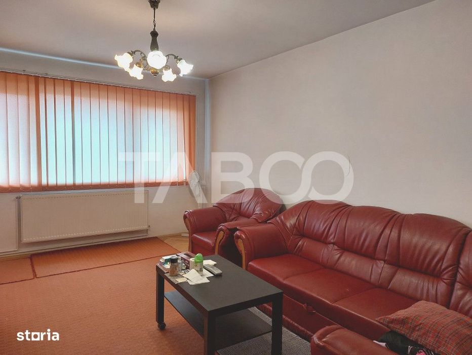 Apartament 2 camere de inchiriat balcon 12mp Mihai Viteazu Sibiu — fotografia 1