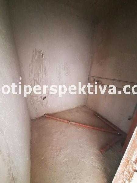 Продава се Двустаен апартамент в Пловдив, Тракия - 74 кв.м за 820 €/кв.м - Снимка #5