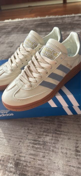 Adidas Spezial noi