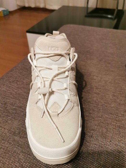 Adidasi ugg captrail low, marimea 41, noi