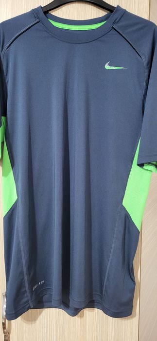 Tricou Nike, marimea L