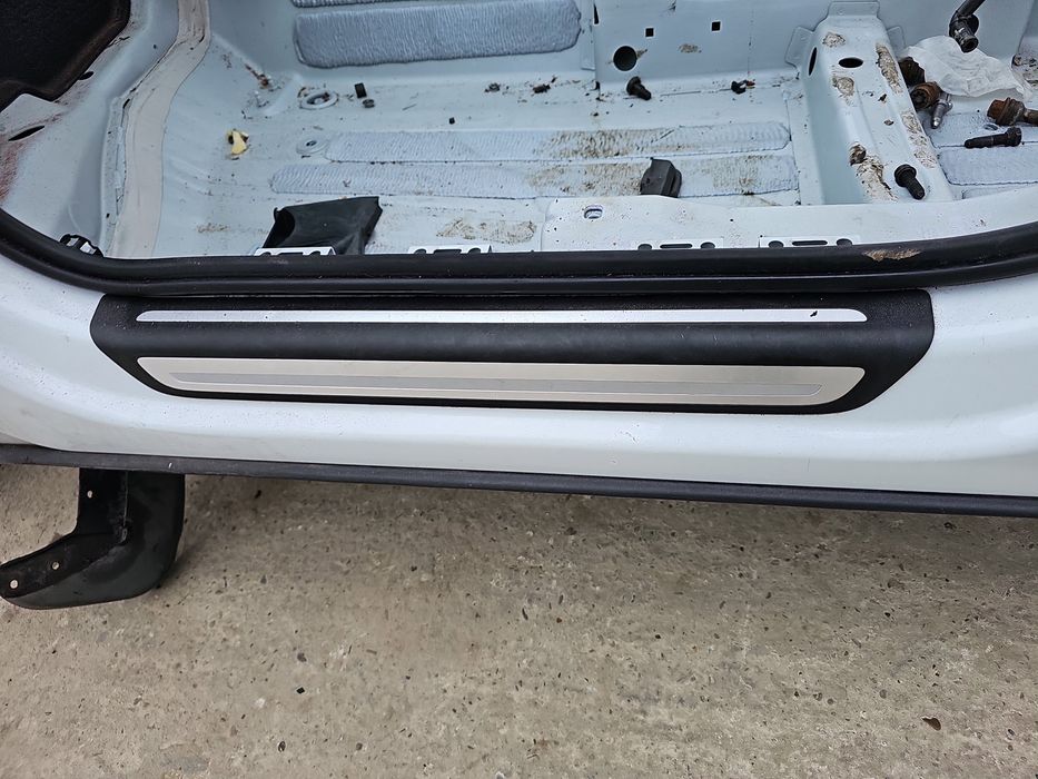 Ornament prag stanga fata AUDI Q3 (8UB) [Fabr 2011-2018] OEM