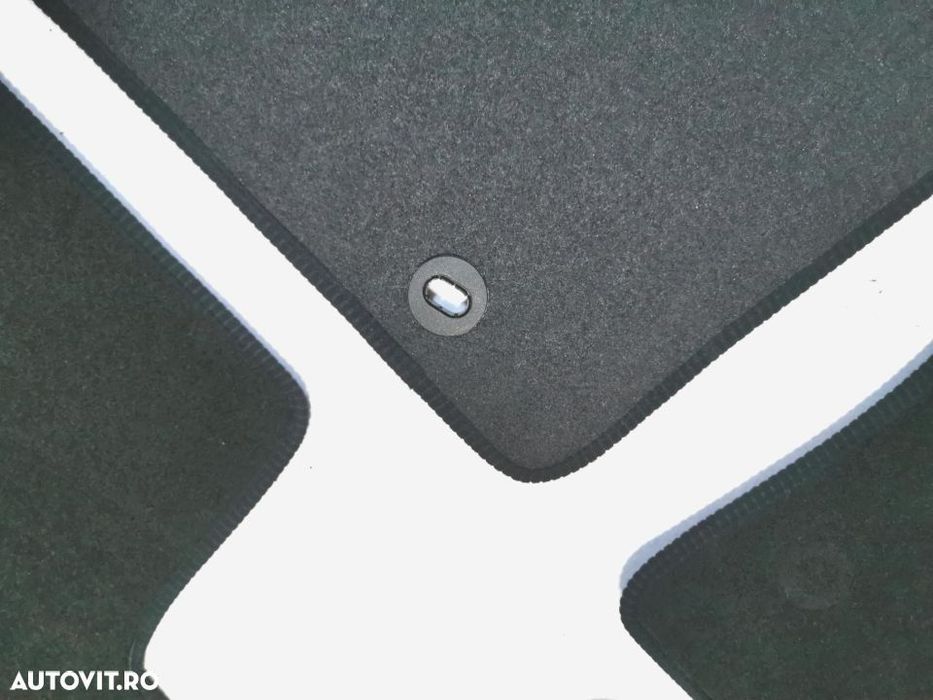 Covorase mocheta Ford Kuga 1 (2008-2012)