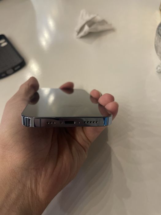 Айфон 13 про в отличном состоянии
