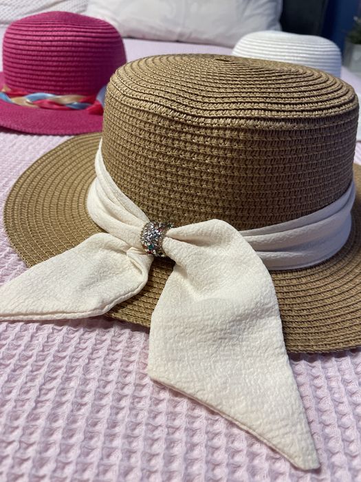 Дамски летни шапки