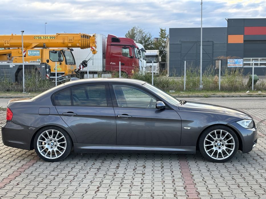 Dezmembrez bmw e90 M pachet