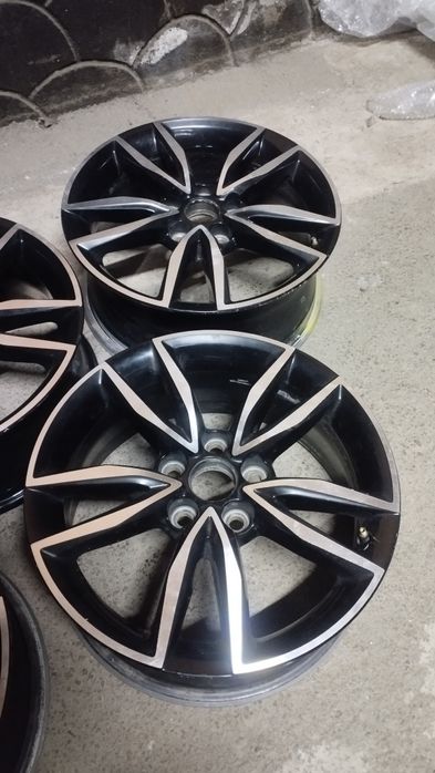 Диски R17 Exclusive camry 55 оригинал