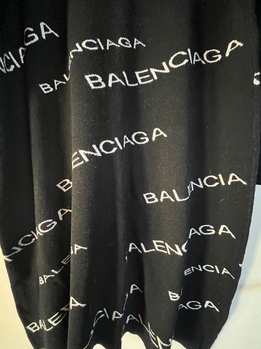 Рокля BALENCIAGA one size, подходяща от размер S до L