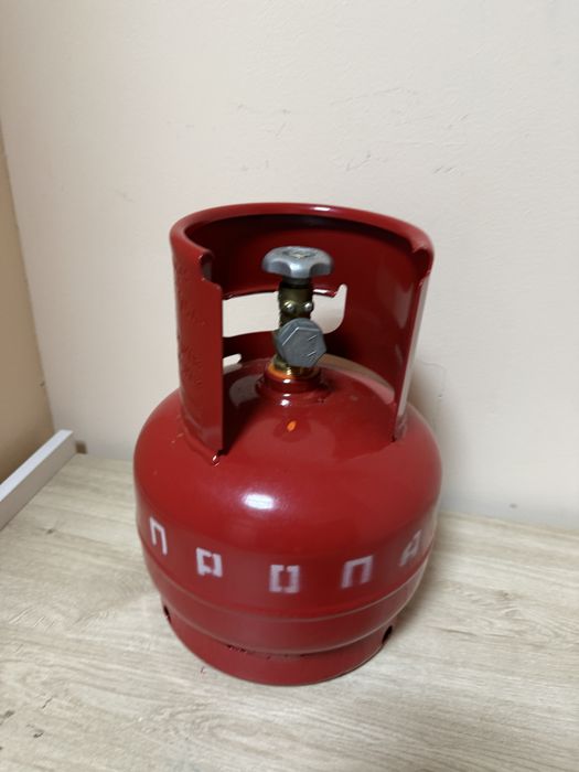 Продам газовый баллон 5 литров