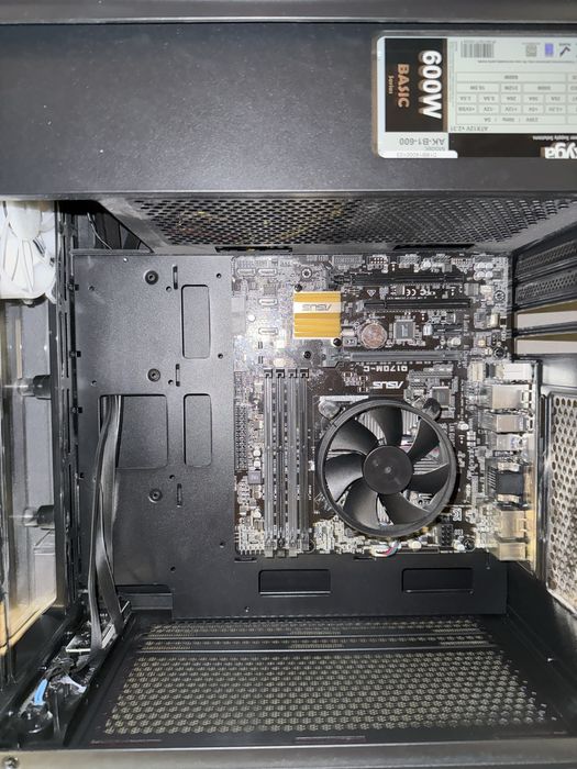 Vand placa de baza q170 asus pentru intel