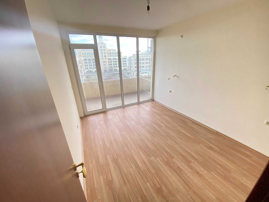 Продава се Тристаен апартамент в Поморие - 80 кв.м за 950 €/кв.м - Снимка #1