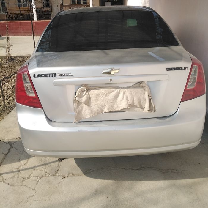 LACETTI sotiladi