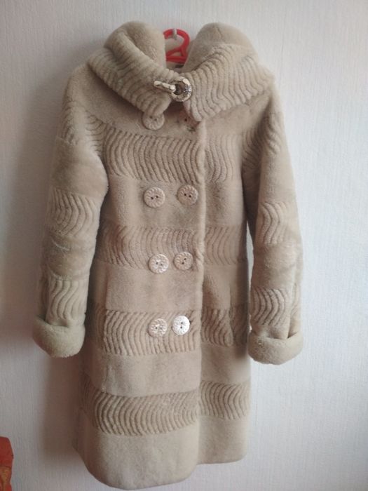 Шуба мутон белая