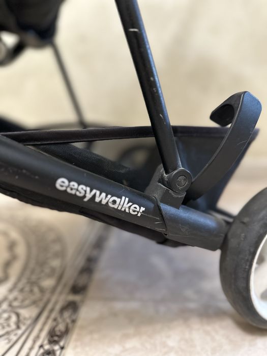 Детская коляска от бренда Easywalker