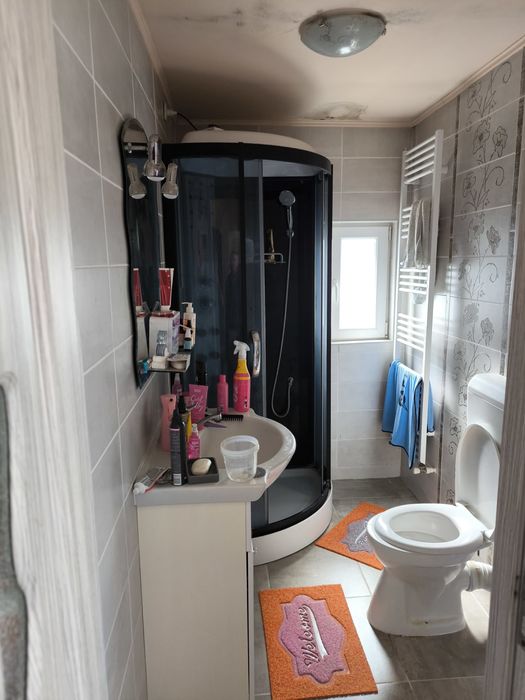 Casa cu spatiu comercial