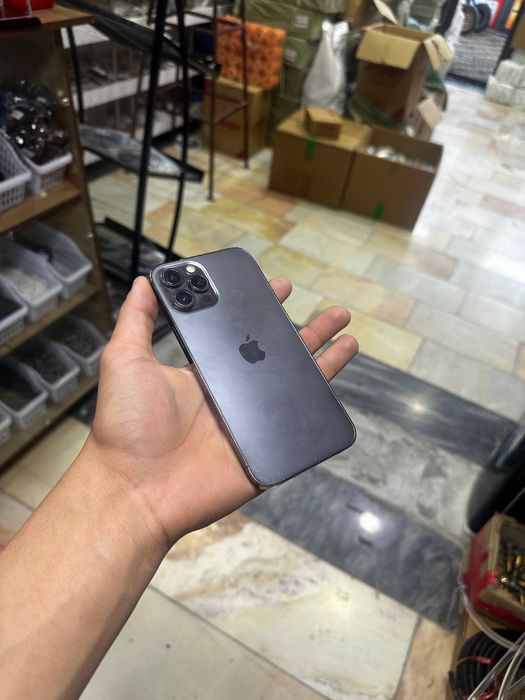 IPHONE 12 pro max sotilad