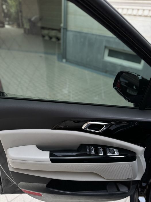 Kia Carnival 2023 full