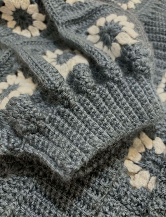 Кардиган вязаный