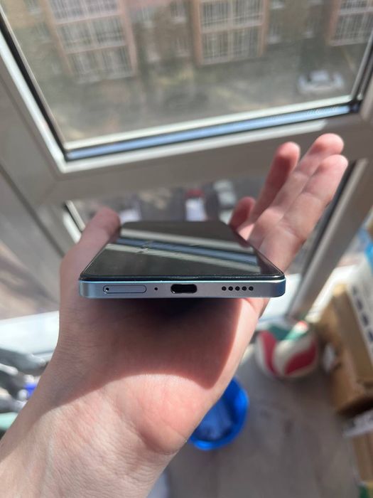Продам POCO X5 PRO