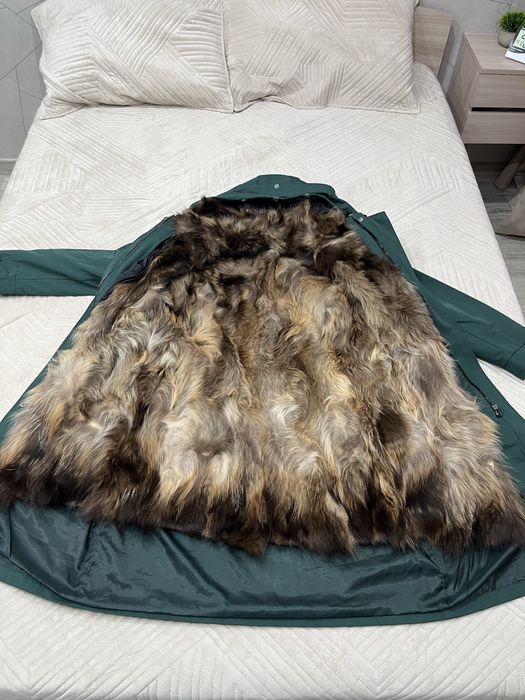 Продам зимнюю куртку парку