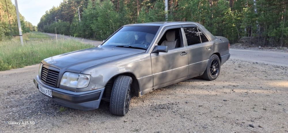 Продам мерседем е300 в хорошем состоянии.