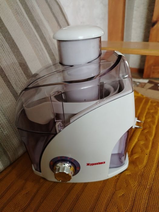 Соковыжималка "журавинка"