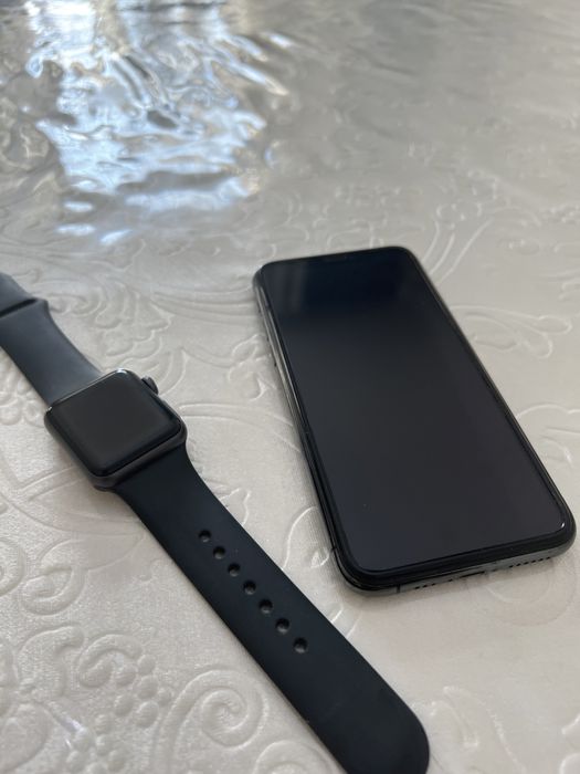 Продам Iphone 11 pro x Apple Watch 3