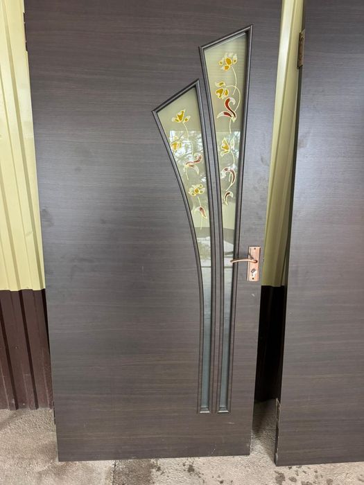 Двери деревянные