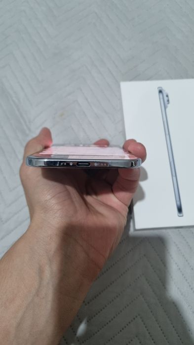 Продаётся Айфон 17 Air