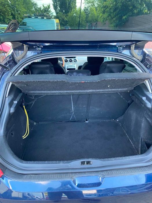 Piese  PEUGEOT 308  1.4 benzina din 2010 - 8rf
