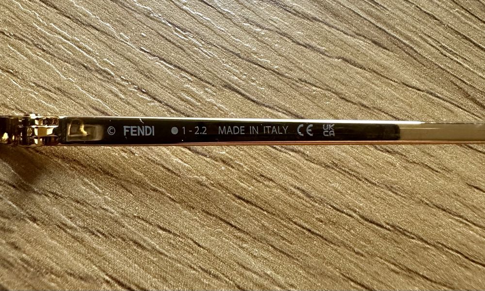 Дамски слънчеви очила "Fendi"