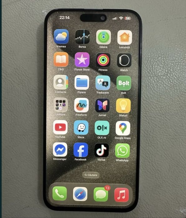 Продавам  Iphone15 Pro Max 256 gb Телефона е като нов без драскотина!