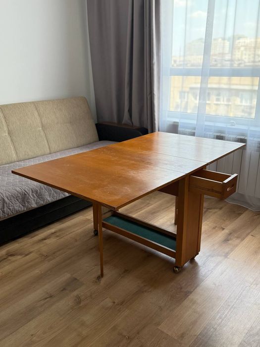 Продам раскладной стол (советское качество)