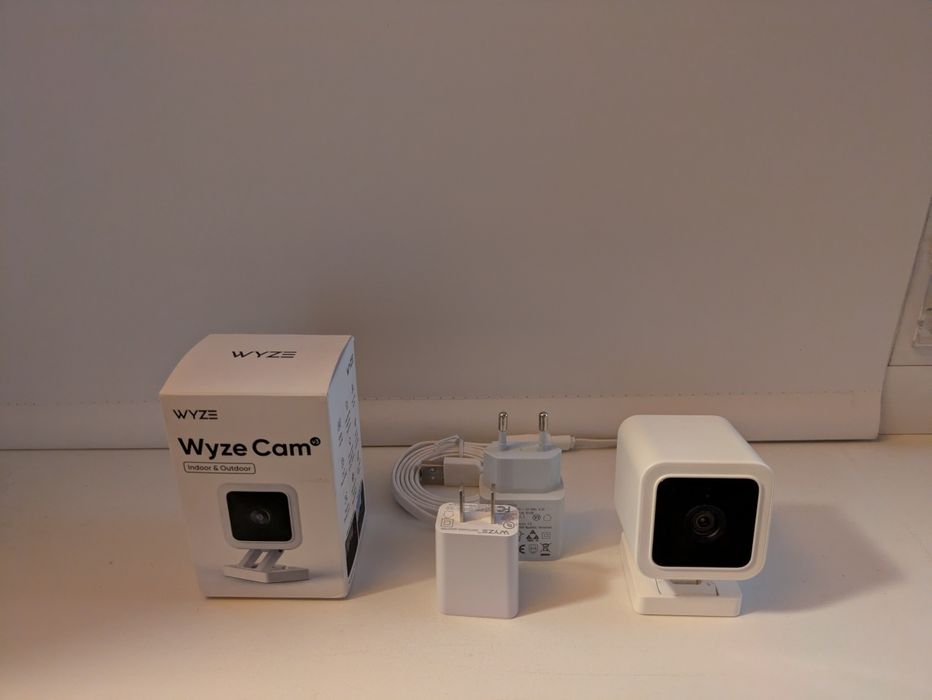 Camera Wyze Cam V3, interior exterior.